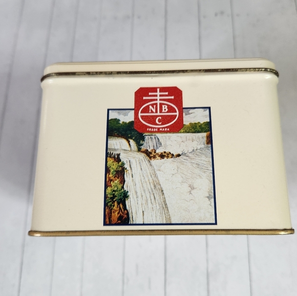 Vintage National Bisquit Shredded Wheat Collector Tin - Picture 6 of 8